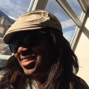 Meet your Posher, Yolanda